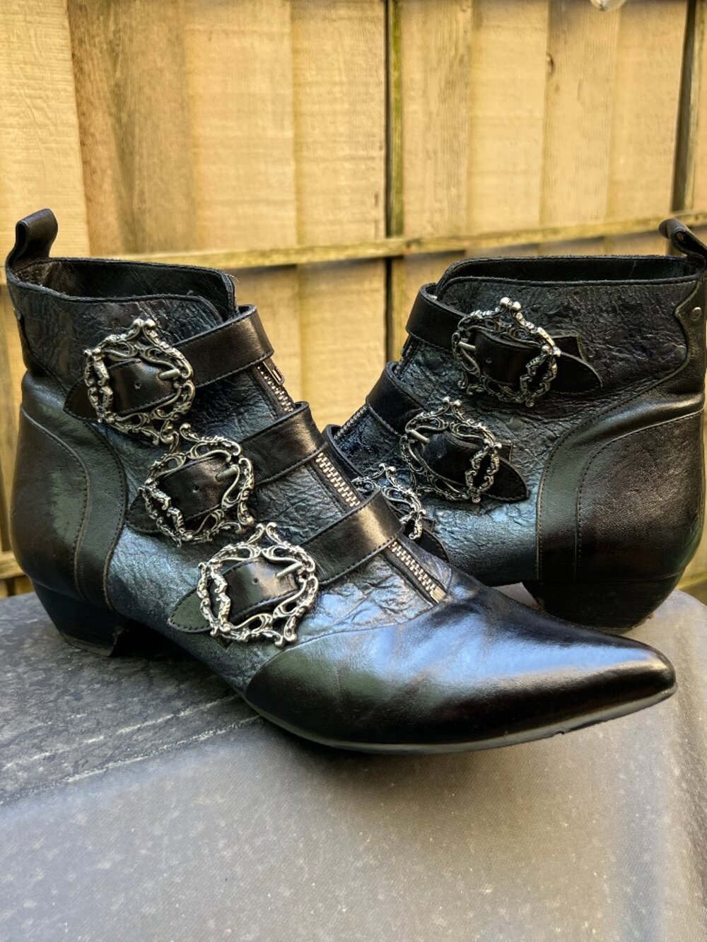 Fluevog, Truth "Eileen"